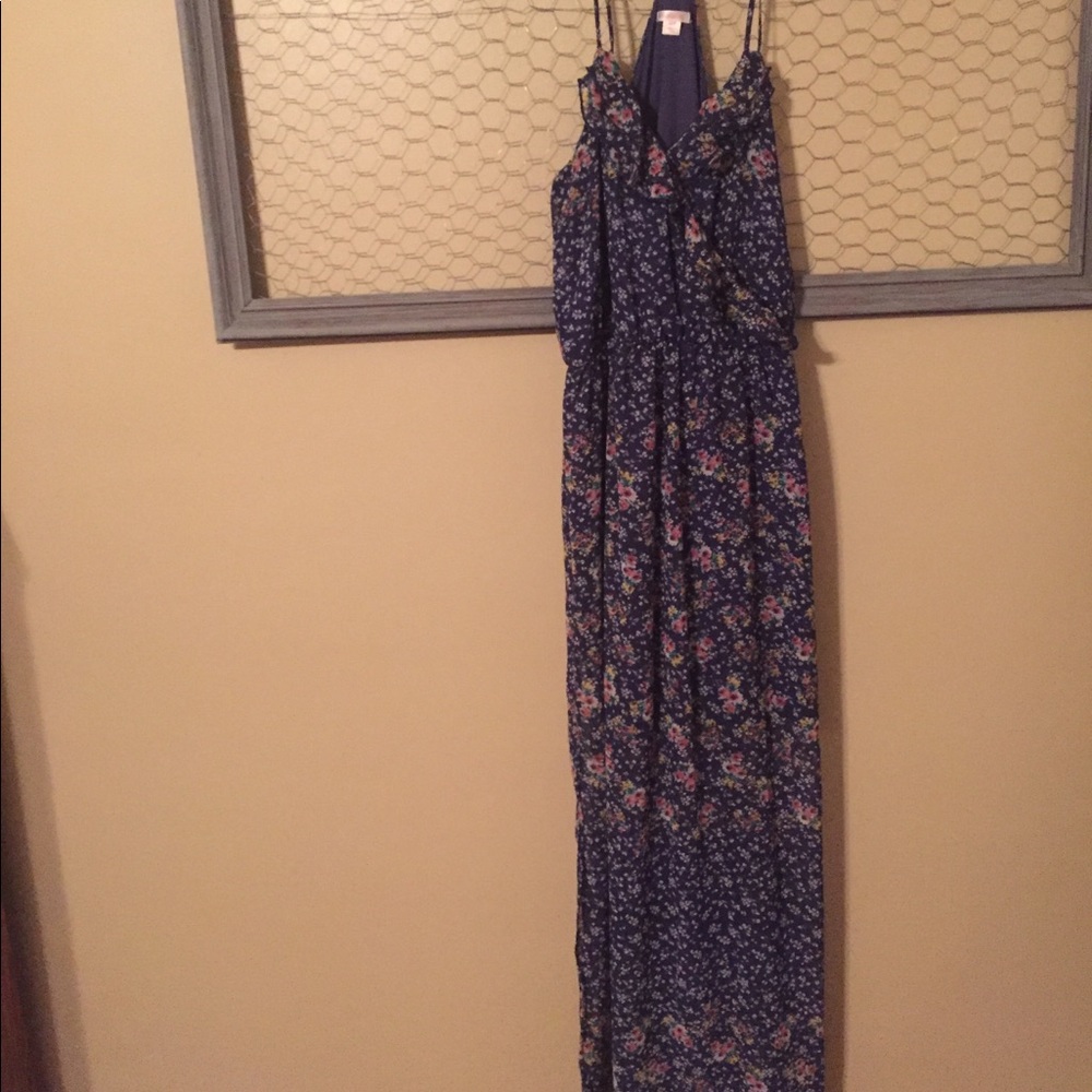 Xhilaration size medium floral dress( side slits)